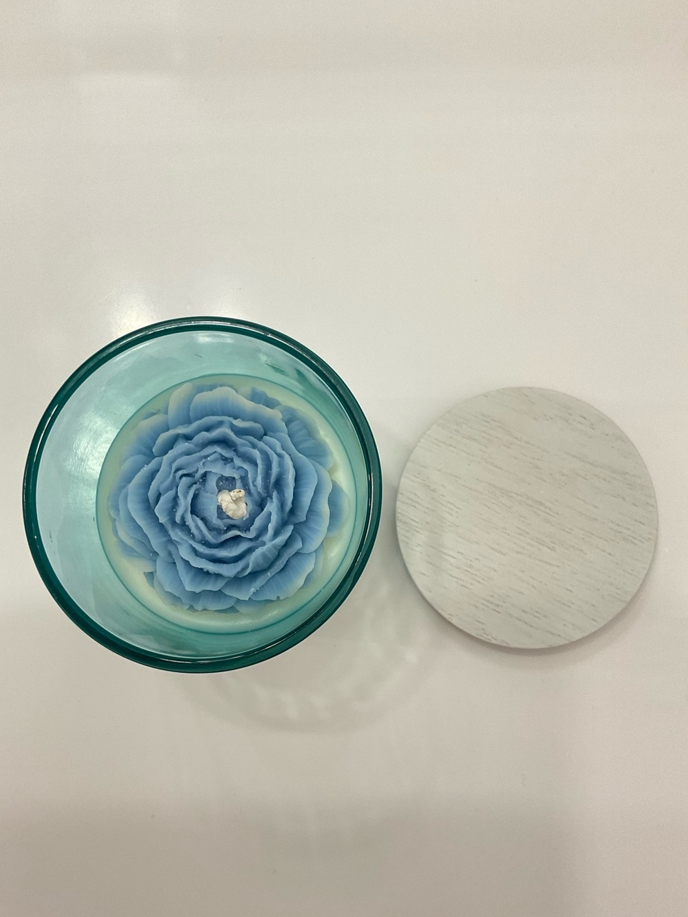 🕯️🌊🌸Handmade scented Candle in small Glass Jar